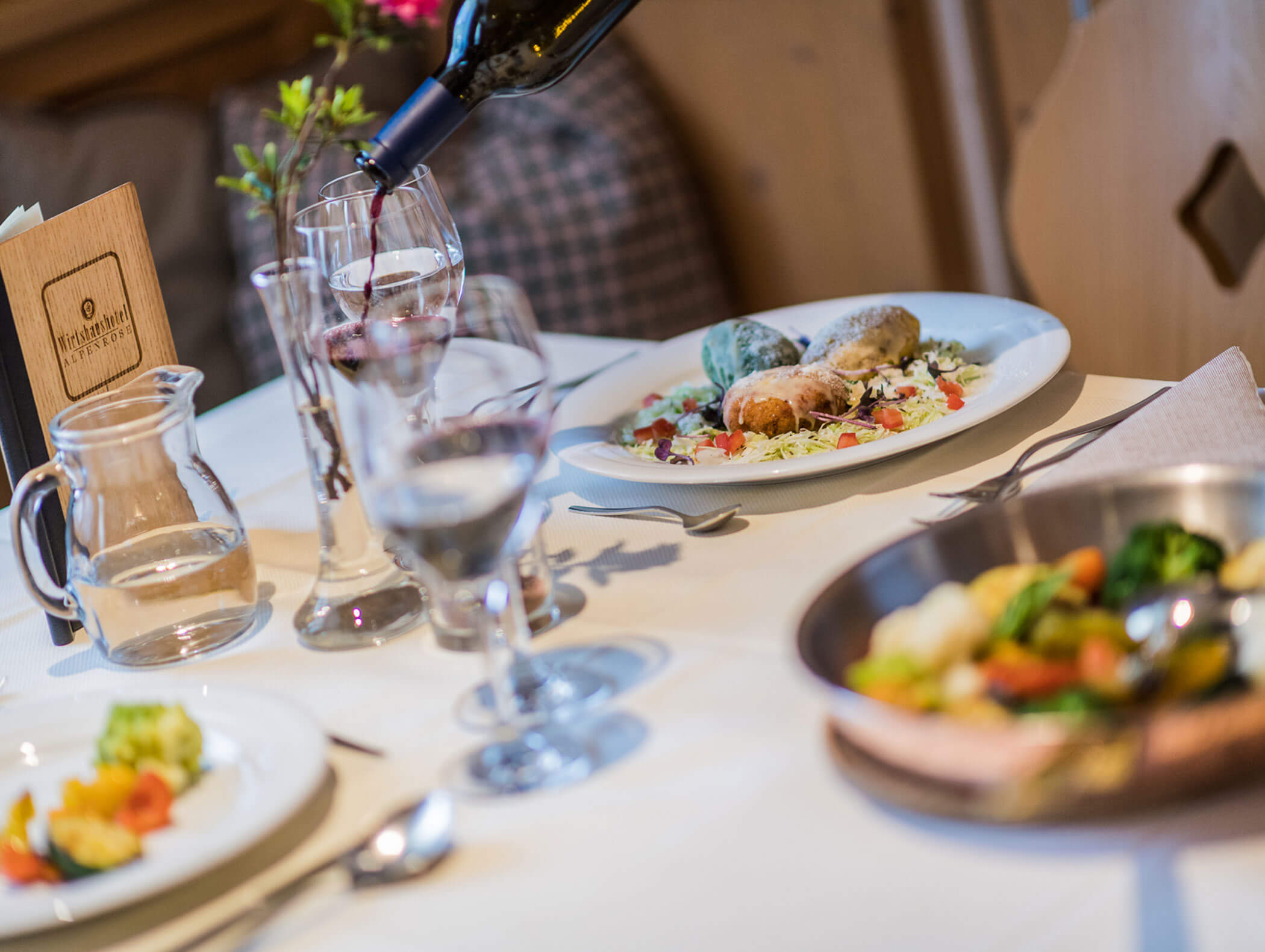 Knödeltris und Weinausschank - Wirtshaushotel Alpenrose