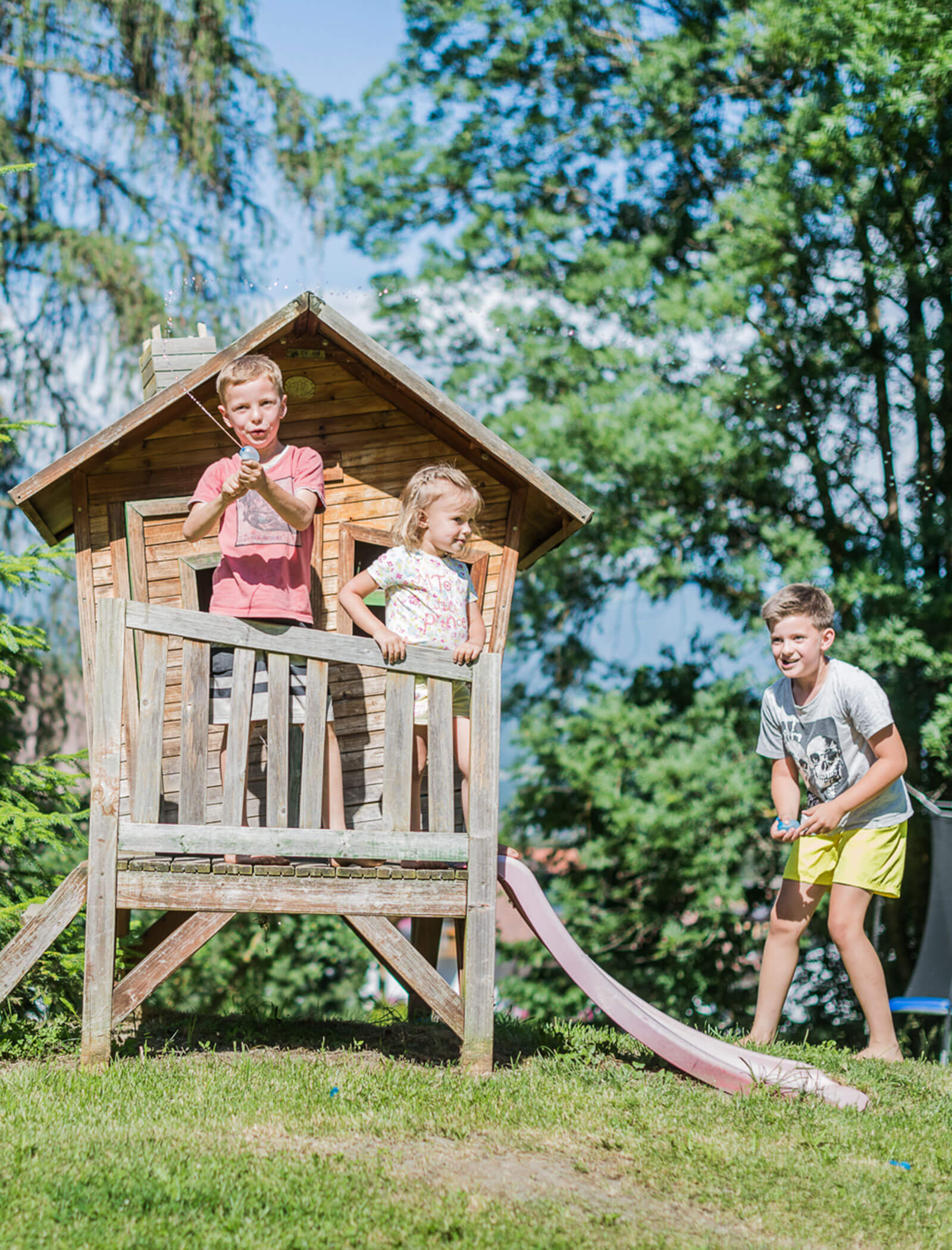 Bambini al parco giochi - Wirtshaushotel Alpenrose